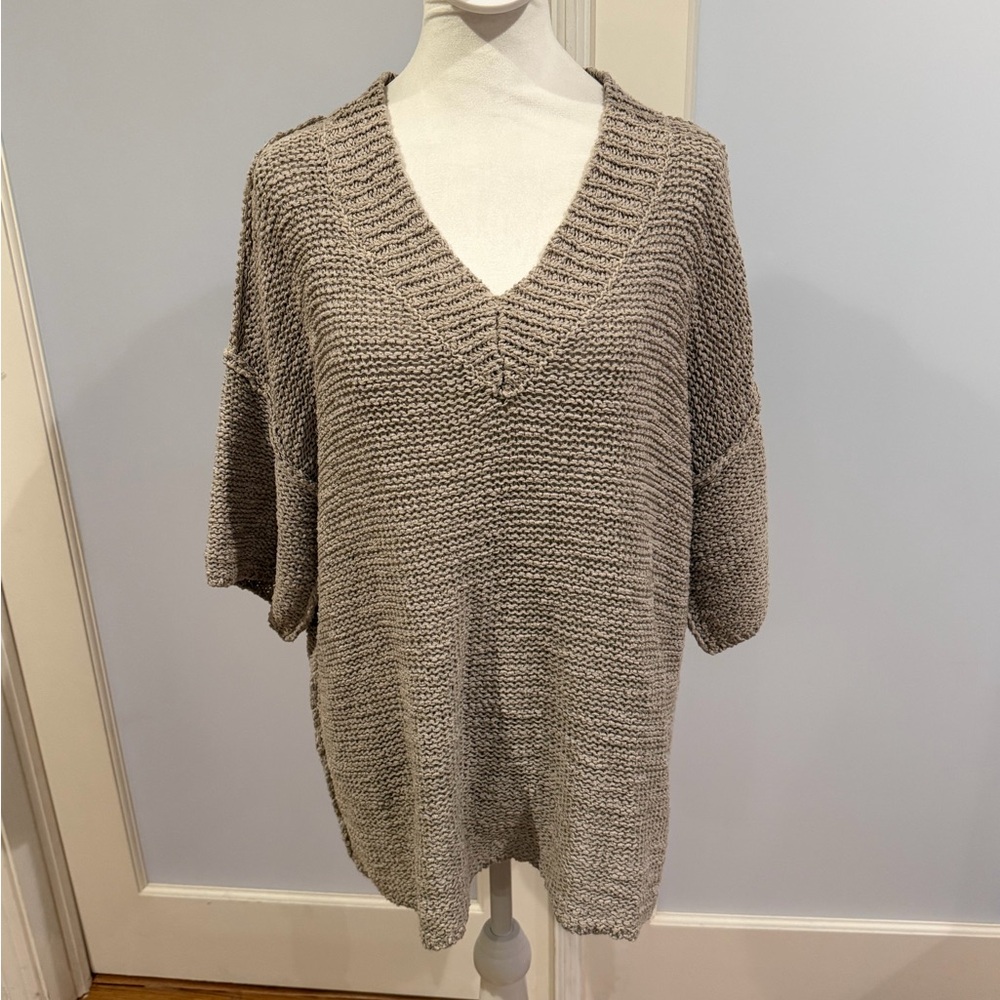 Elegant V-Neck Sweater - Taupe